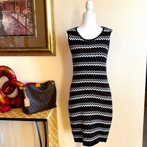 Calvin Klein Sleeveless Acrylic dress